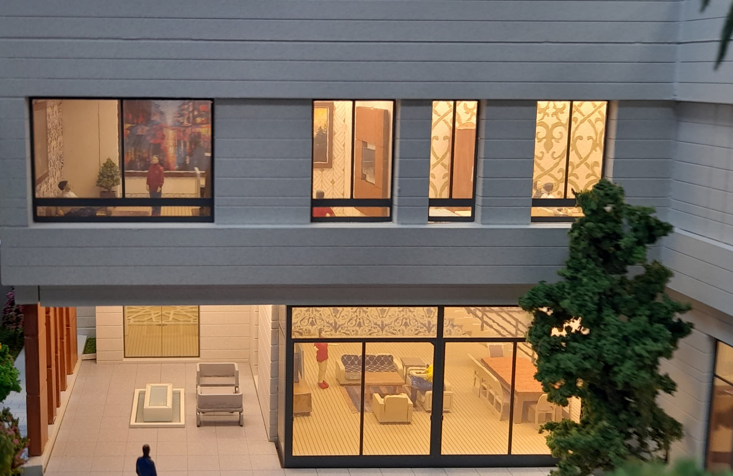 Model with interior lighting