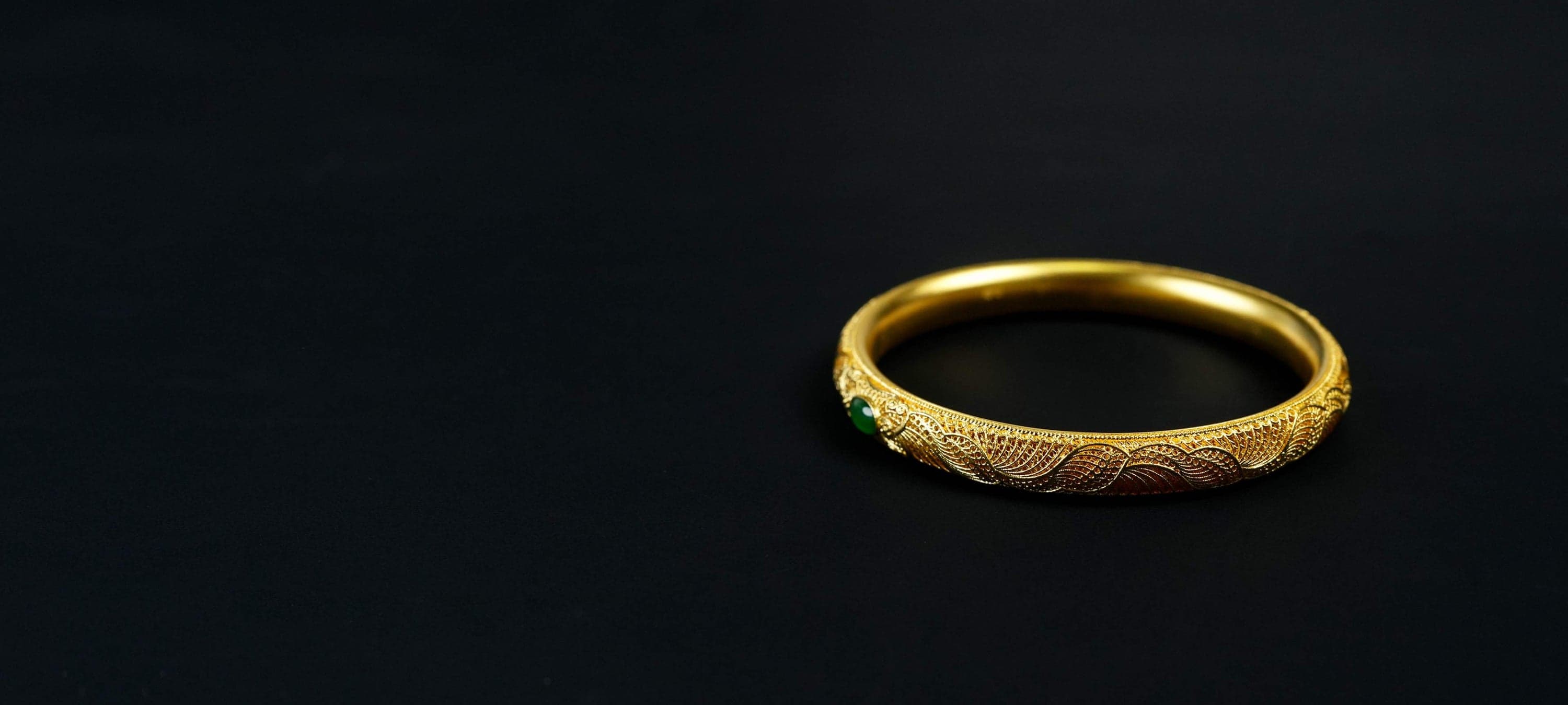 Gold bracelet produced with WaxJet